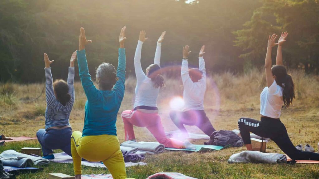 5 Gerakan Yoga Dan Manfaatnya, Mudah Diikuti Pemula! | Rey