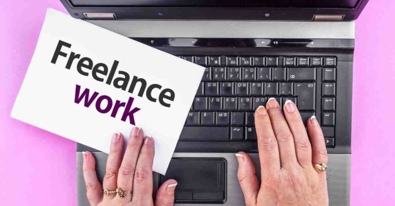 apa itu freelancer? Freelance bisa dikatakan sebagai jenis pekerjaan yang hanya bisa dikerjakan oleh seseorang yang memiliki keahlian. 