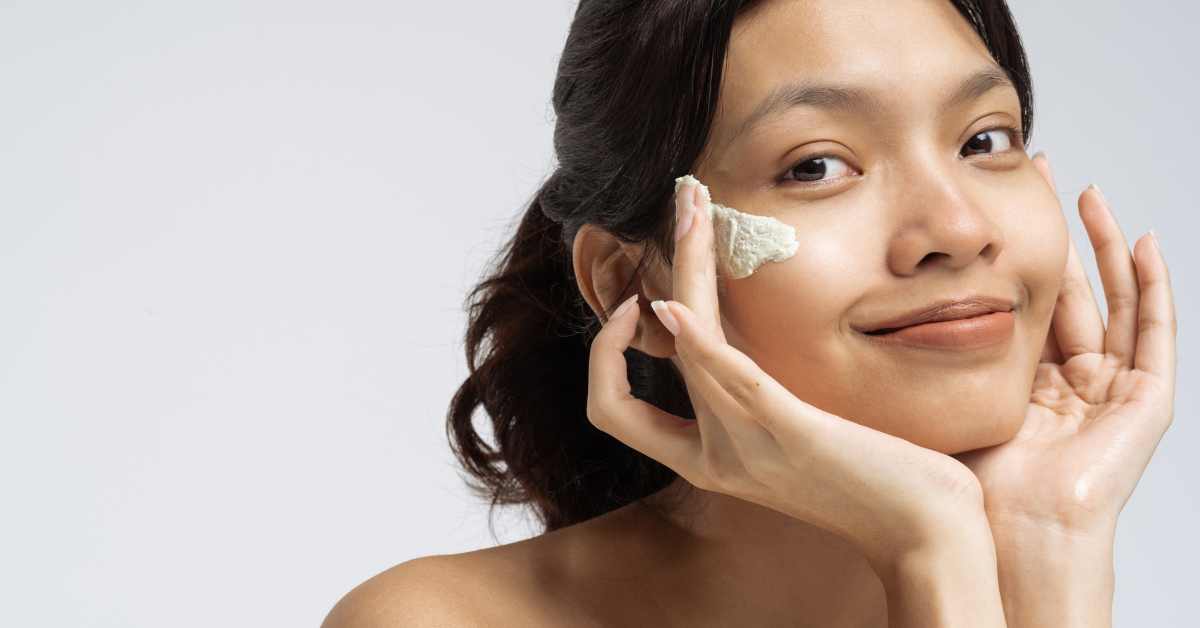 Masih Bingung? Pelajari 7 Urutan Skincare Pagi Hari yang Benar