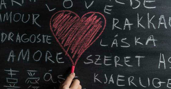 Mengenal 5 Macam Love Language, Mana Bahasa Cinta Kamu?
