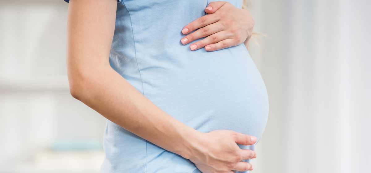 manfaat vitamin c untuk ibu hamil yaitu Membantu penyerapan zat besi
