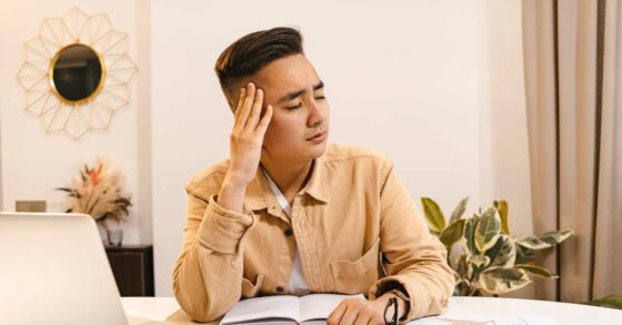 Sakit Kepala Belakang Kiri? 10 Penyebab, Obat, dan Cara Mengatasinya