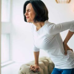 Sakit Pinggang – Penyebab, Gejala, dan Cara Mengobatinya