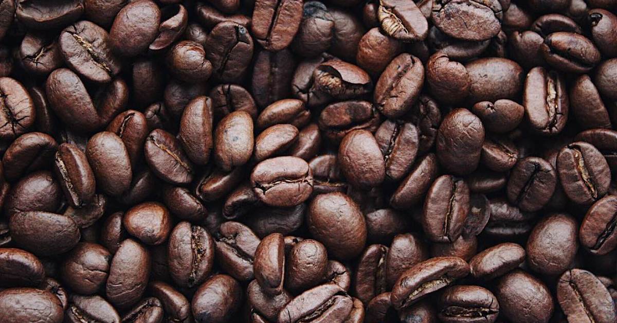 Terdapat beberapa kandungan dan manfaat kopi bagi tubuh seperti menguatkan fokus otak, menjaga kesehatan jantung dan hati.