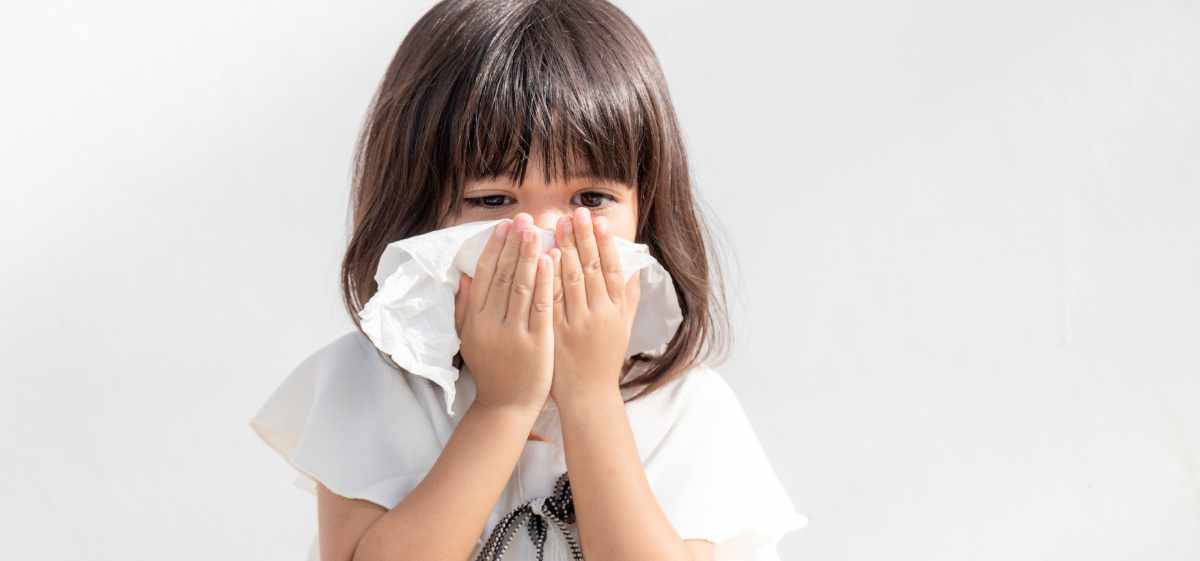 Titik Pijat untuk Meredakan Batuk Tak hanya ampuh mengatasi nyeri, teknik pijat dan akupuntur telah lama dipercaya bermanfaat untuk meredakan gejala batuk dan pilek.
