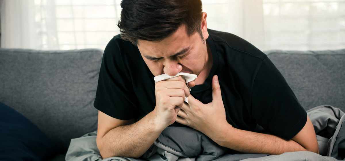 Apakah Batuk TBC gatal pada tenggorokan? Biasanya, penderita TBC tidak mengalami gangguan tenggorokan seperti tenggorokan gatal.