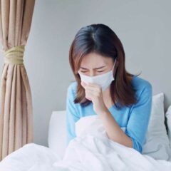 Efektif, 8 Cara Meredakan Batuk Kering dan Berdahak dengan Cepat