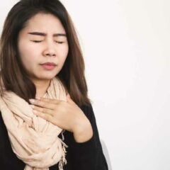 6 Cara Mengatasi Batuk Karena Asam Lambung, Perlu ke Dokter?