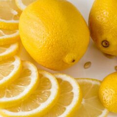 Mudah, Cara Membuat Air Perasan Jeruk Lemon untuk Batuk