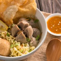 Bolehkah Makan Bakso saat Batuk? Ini Jawabannya!