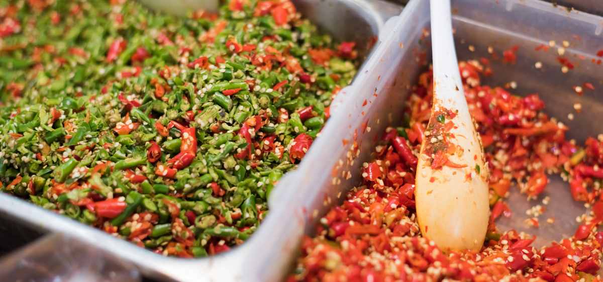 Makanan apa yang bisa cepat menyembuhkan radang tenggorokan?
Jika kamu sedang mengalami sakit tenggorokan, sebaiknya konsumsi 4 makanan yang bisa membantu mengatasi radang tenggorokan