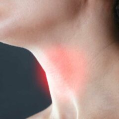 Cara dan Manfaat Berkumur Air Garam untuk Radang Tenggorokan