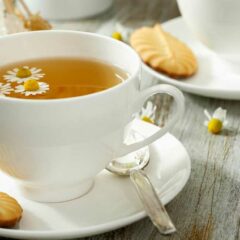 11 Rekomendasi Minuman Pelega Tenggorokan yang Efektif