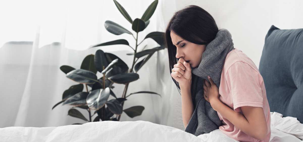 Apa perbedaan batuk rejan dan batuk biasa?

Perbedaan batuk rejan dan batuk biasa bisa dilihat berdasarkan gejala yang muncul, durasi penyembuhan, dan cara mengatasi batuk.