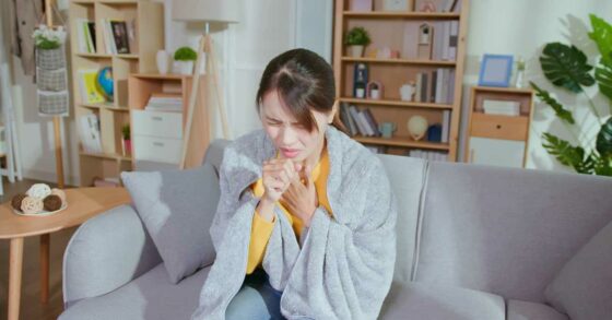 Suara Hilang Karena Batuk? Ini 7 Penyebab dan Cara Mengatasinya