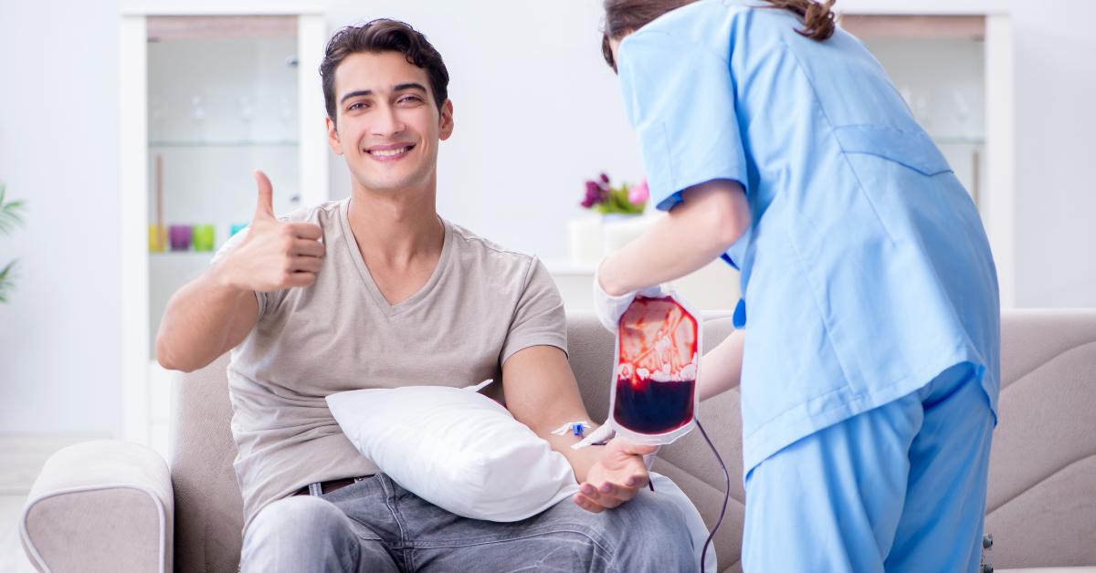 Asuransi rawat jalan merupakan asuransi yang menanggung biaya nasabahnya jika membutuhkan perawatan rawat jalan.