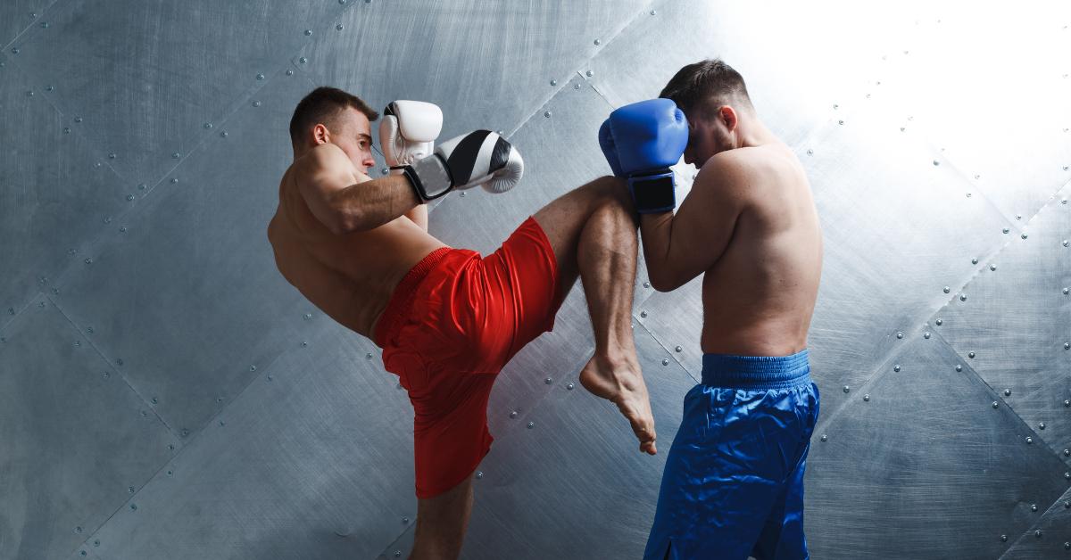 Bertinju merupakan salah satu kecelakaan yang tidak ditanggung asuransi kecelakaan.