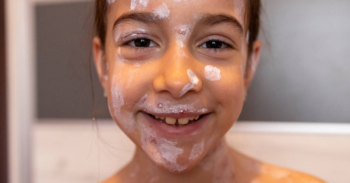 Cara menghilangkan cacar air dengan cepat yaitu memakai lotion, oatmel, hingga madu.