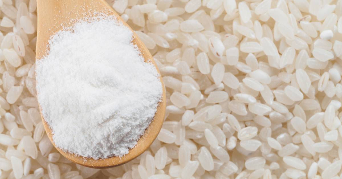 Cara meluruskan rambut secara alami salah satunya dengan tepung beras.