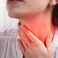 9 Cara Alami Mengobati Radang Tenggorokan pada Orang Dewasa