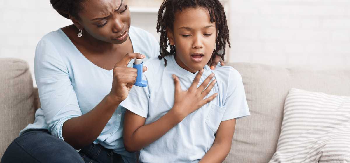 Cara Menghilangkan Rasa Sesak di Tenggorokan
Duduk dengan badan condong ke depan