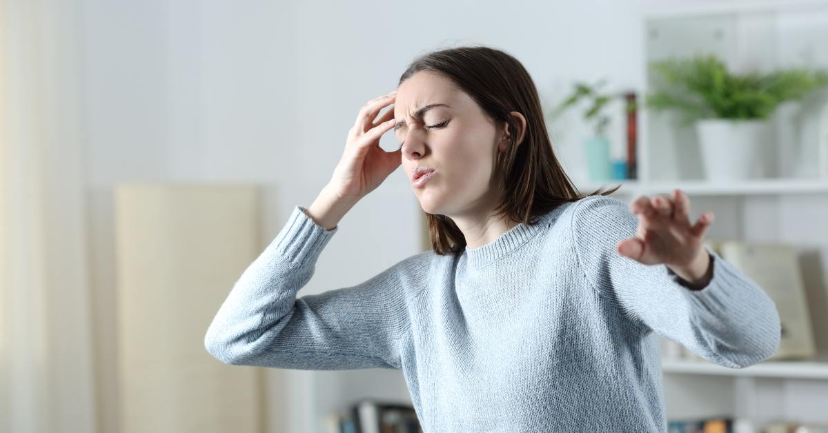 Cara mengobati vertigo dengan cepat yaitu kelola stress dengan baik.