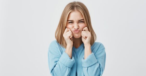 Punya Pipi Tembem Bikin Minder? Ini 12 Cara Mengecilkan Pipi yang Ampuh