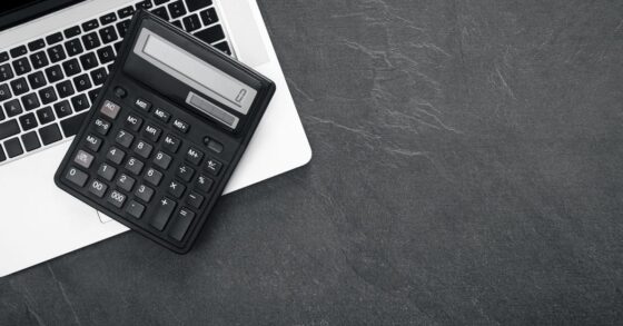 Cara Menghitung Persen di Kalkulator, Excel, dan Google Sheets Lengkap Dengan Contohnya