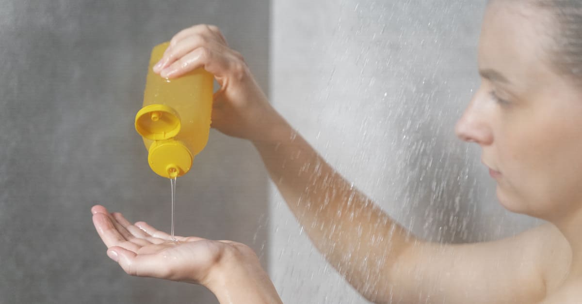 Cara Menghilangkan Ketombe Kering bandel