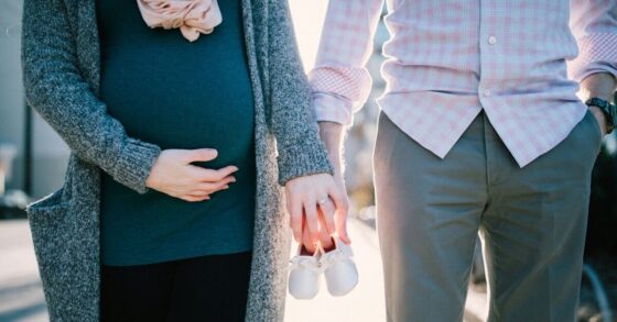 Bolehkah Bayar Fidyah Puasa Ibu Hamil dengan Uang? Cari Tahu Hukumnya Disini Yuk!