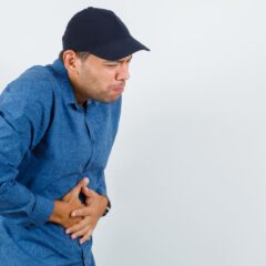 Cepat! 7 Cara Mengatasi Sakit Ulu Hati saat Puasa