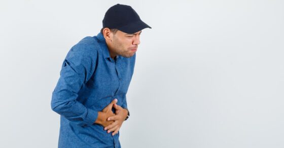 Cepat! 7 Cara Mengatasi Sakit Ulu Hati saat Puasa