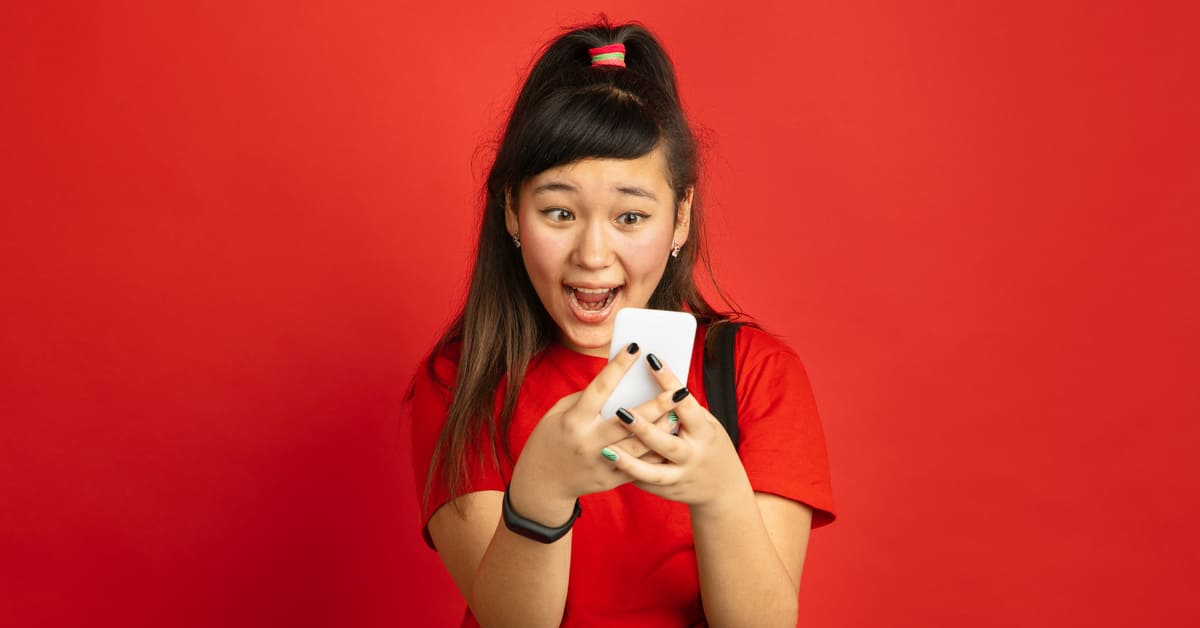 Gejala Mata Sakit Akibat Penggunaan HP