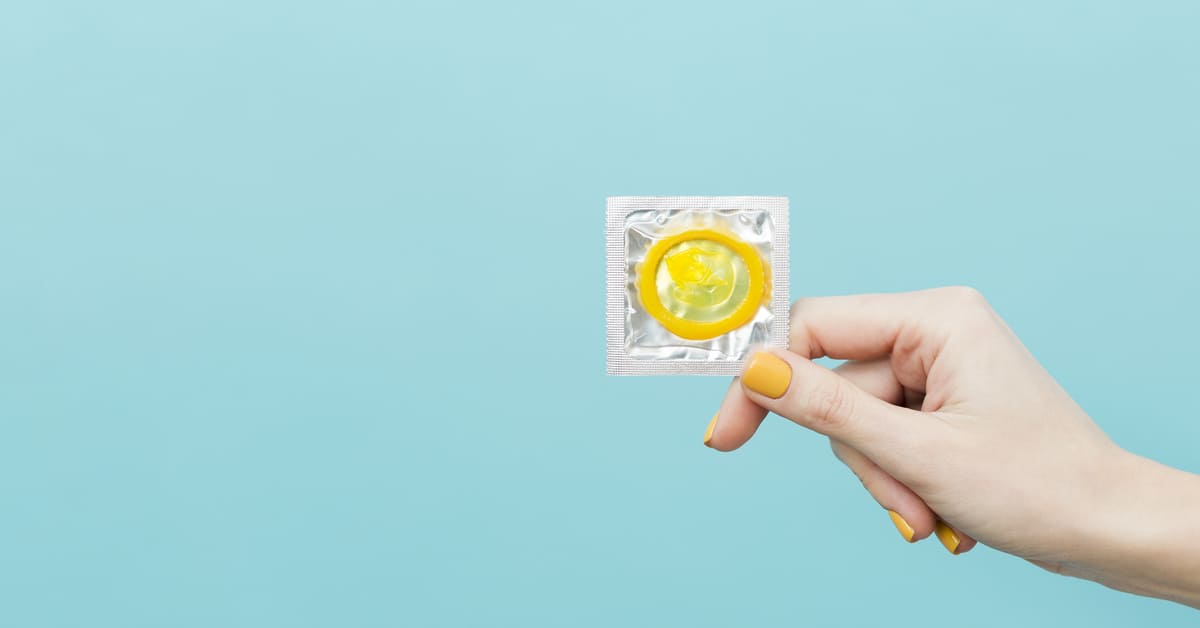 Manfaat Kondom dan Efek Sampingnya