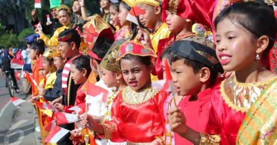 38 Pakaian Adat di Indonesia: Keindahan Warisan Budaya dari Sabang hingga Merauke