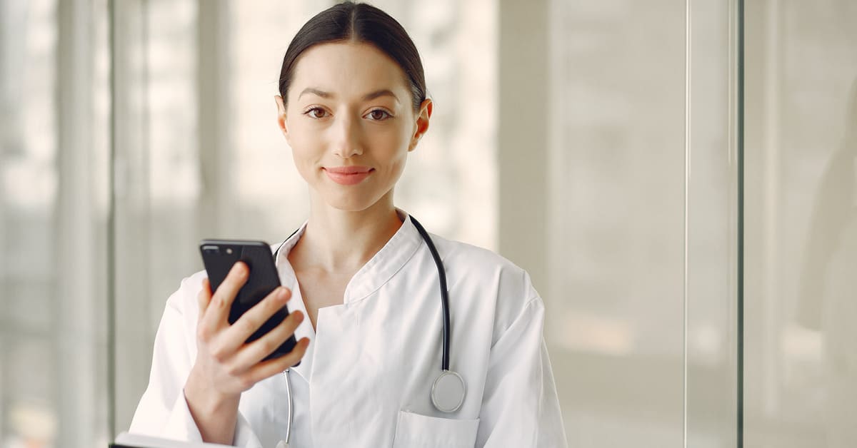 Chat Dokter di Rey: Konsultasi Kesehatan Lebih Mudah, Cepat, dan Fleksibel