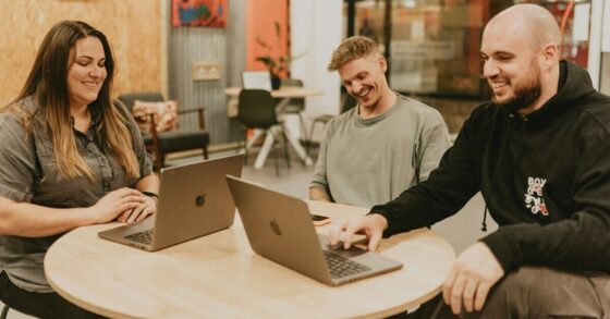 Tips Memilih Karyawan Freelance: Panduan Asik Buat Dapetin Partner Kerja yang Tepat