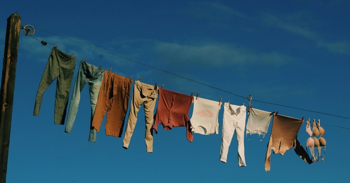 Modal dan Peralatan Laundry