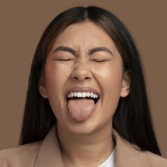 Lidah Putih dan Pahit? Ini Penyebab, Cara Mengatasi dan Kapan Harus ke Dokter